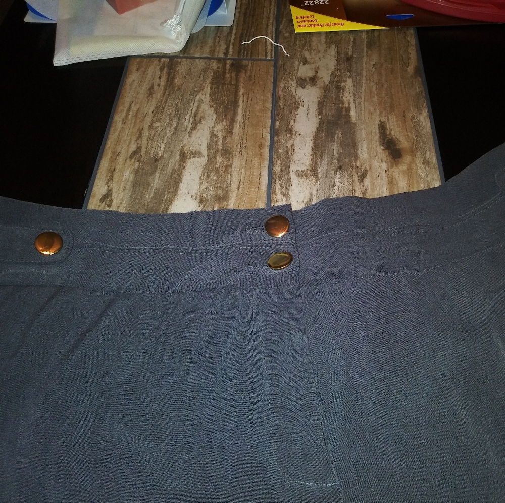 Pants - Picture 2 of 3